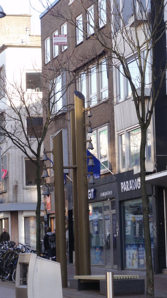 AUGUSTIJNENSTRAAT. by karel wielinga