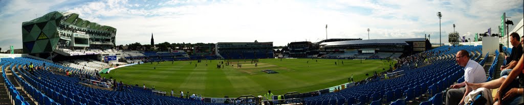 Headingley Cricket Ground by john_porter2