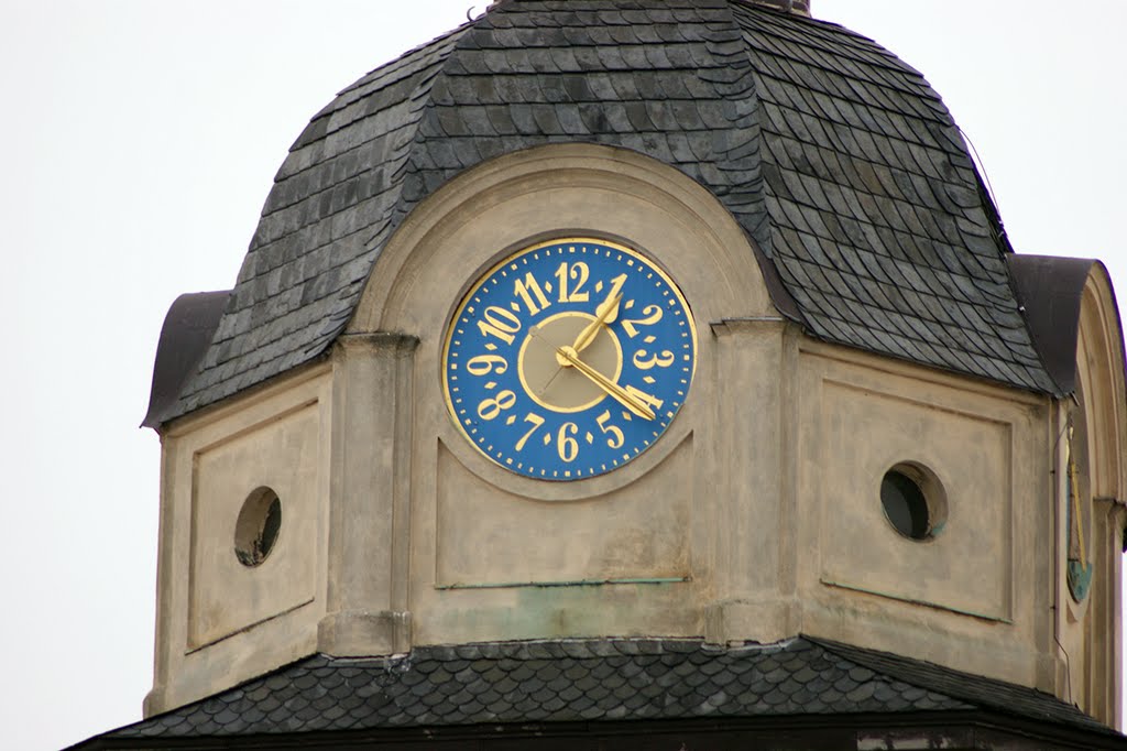 Turmuhr der evangelischen Kirche Altdöbern by Andreas Rusch