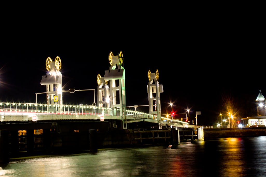 Stadsbrug Kampen by Diesmer