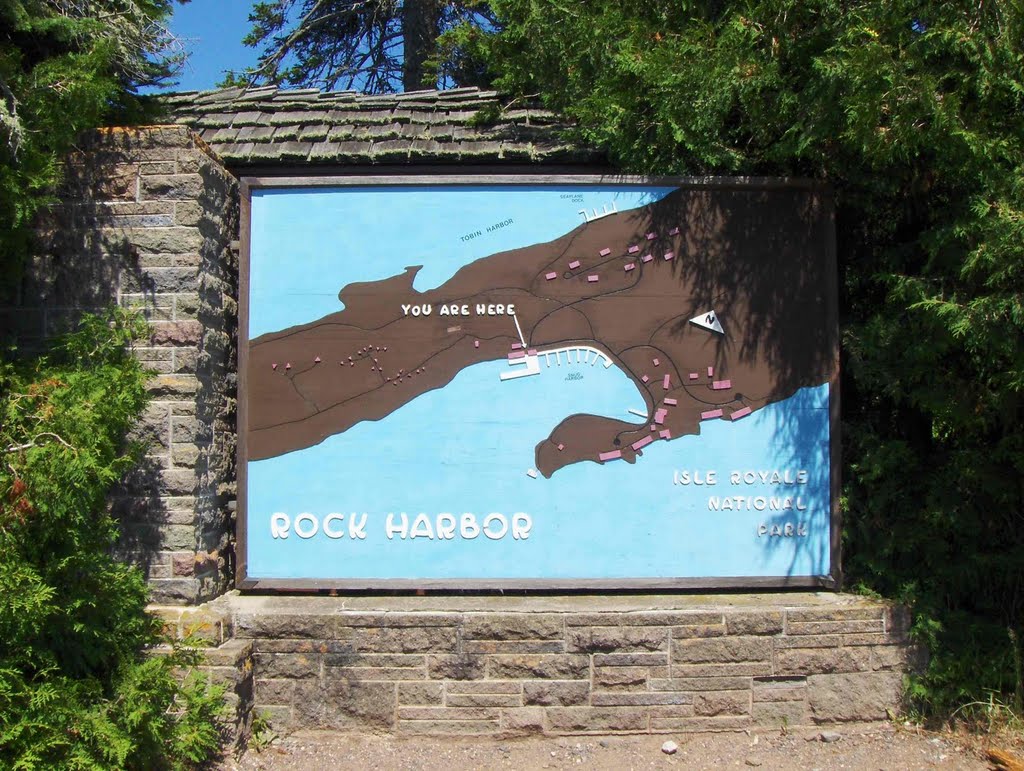 Rock Harbor Welcome Sign, GLCT by Robert Maihofer, Great Lakes Casual Traveler