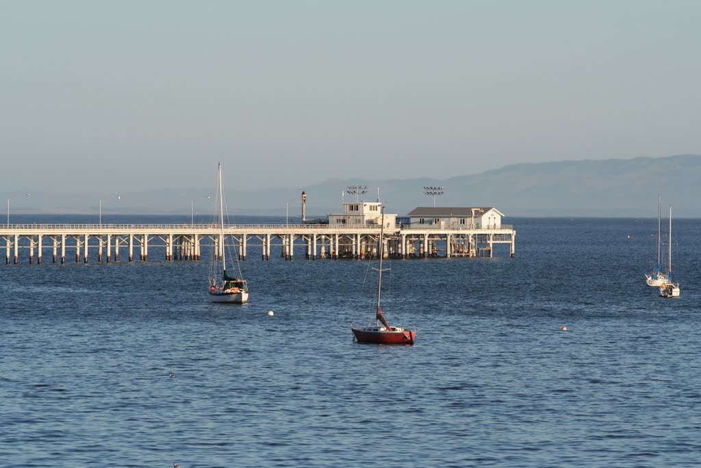 Avila Beach Pier by R Melgar