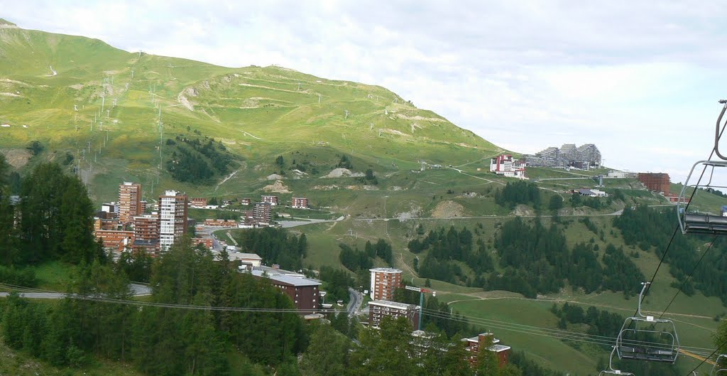 73210 Mâcot-la-Plagne, France by JP.GUYOMARD