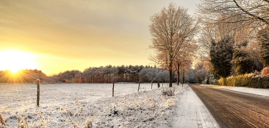 Zonsondergang nabij Schaijk by MorningRoad