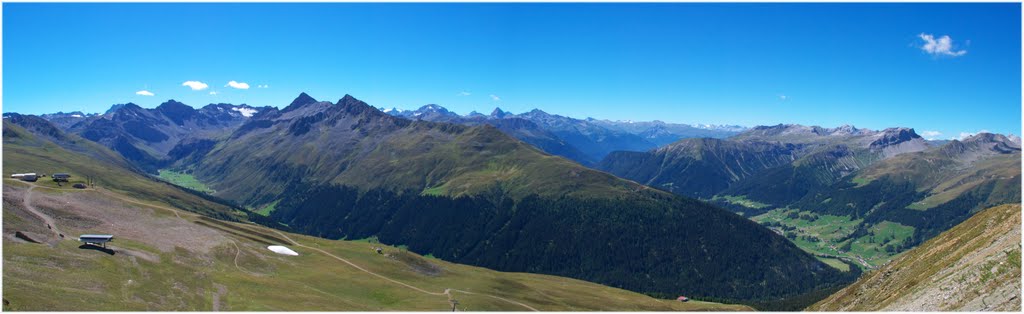 Panoramasicht vom jakobshorn by Joe Himmelrich