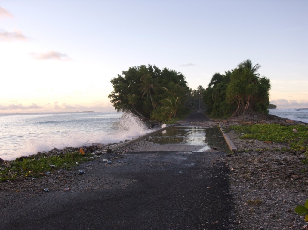 High Tide Time, March 2007 by Temata Shozo