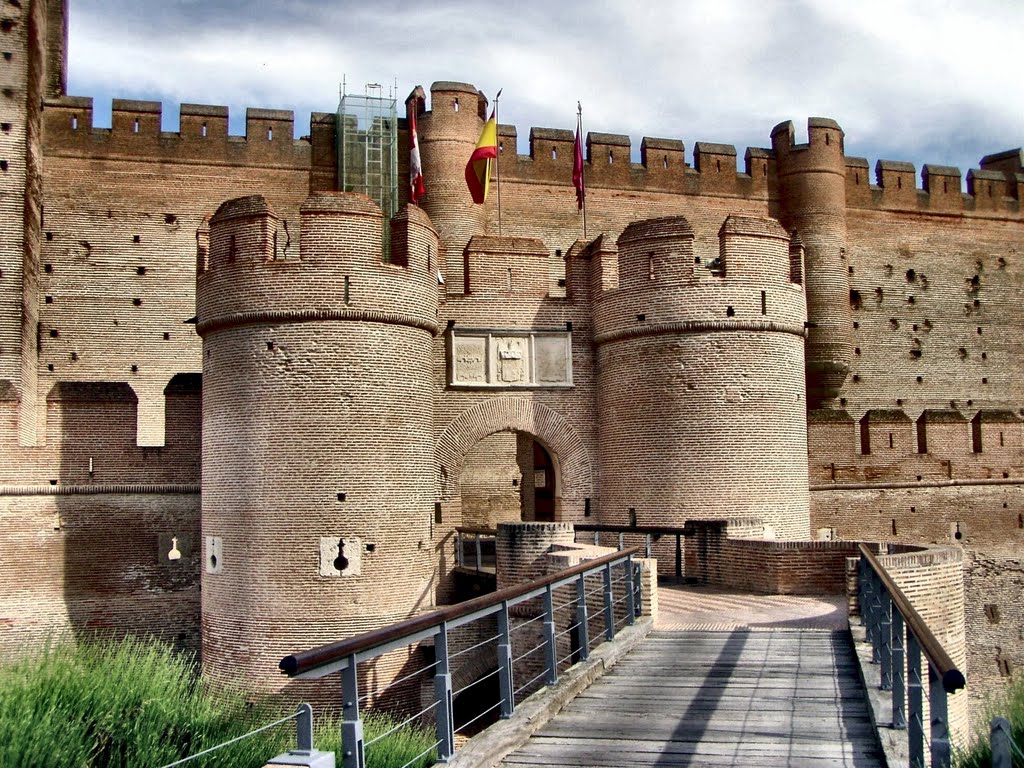 MEDINA DEL CAMPO. Castillo de la Mota by Roberto Tomei