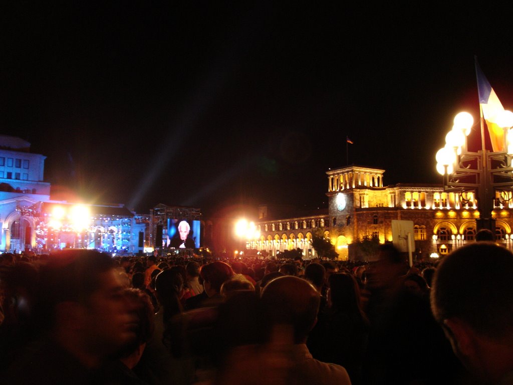 YEREVAN - CONCERT IN THE PLACE by Muradyan Roman