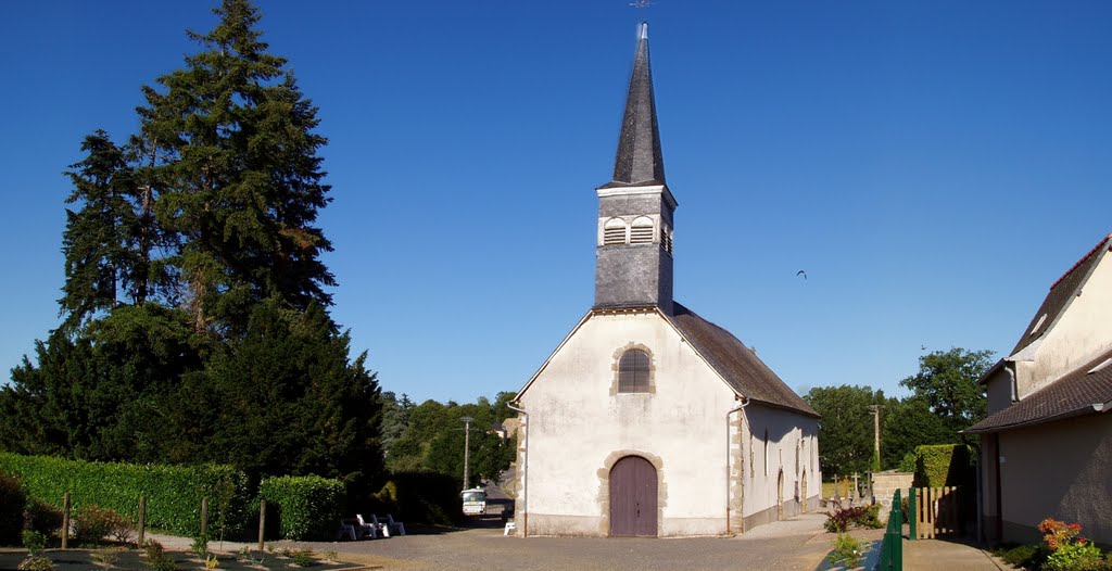 Eglise XIIeme siecle, Saint-Sulpice-la-Foret (35) by panoramio1415