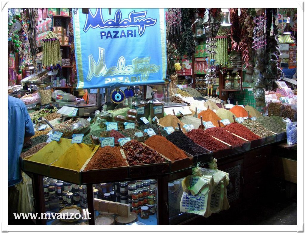 Markets and Shops -Spices market by Marco Vanzo