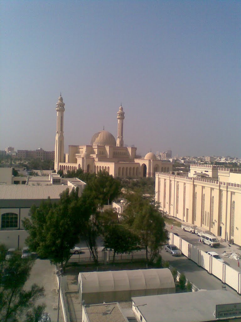 Al Fateh Mosque Bahrain by Qarolina Bu