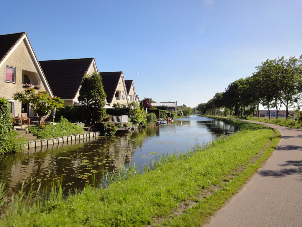 Broek op Langedijk, Dijk by XanderBW