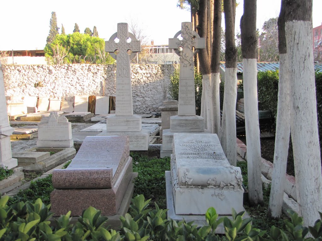 Protestan Baptist Kilisesi Mezarlığı - The Graveyard of Protestant Baptist Church - Izmir by Ibrahim Karadogan