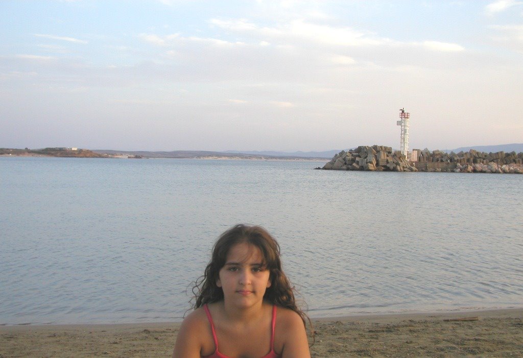 La plage et le port de la Marsa by Abdallah BOUGHABA