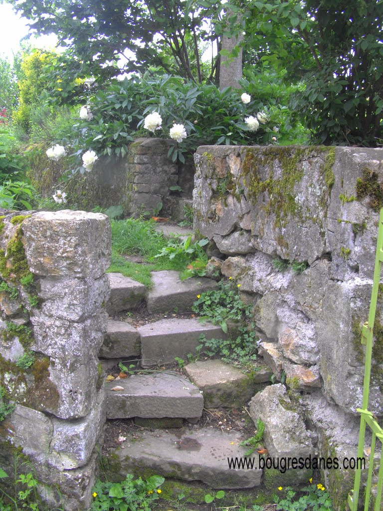 Vers le jardin des enfants by bougresdanes