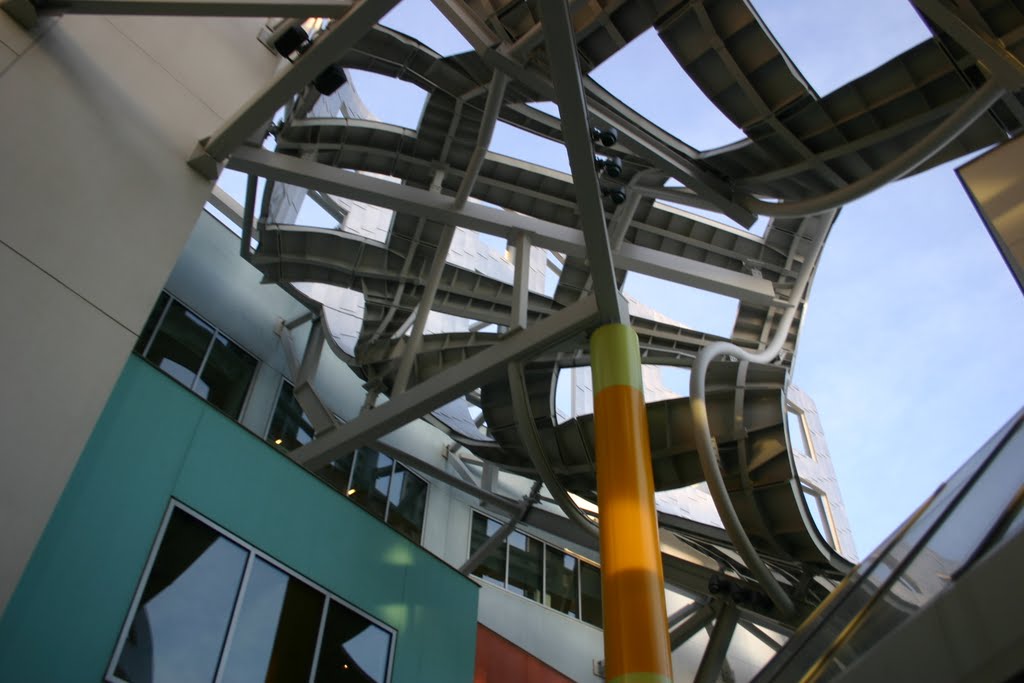 Lou Ruvo Center for Brain Health by cygnusloop99