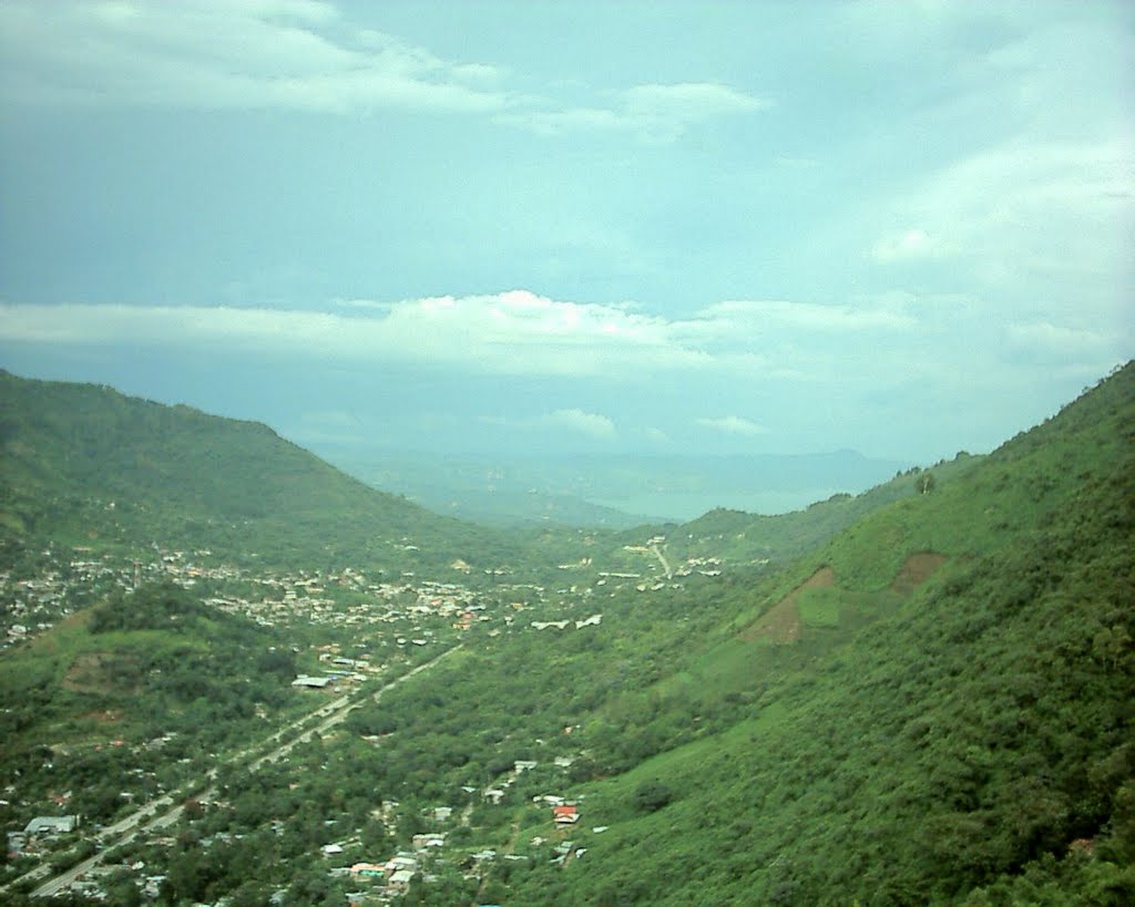 Mirador de Los Planes, Autopista a Comalapa, El Salvador by JMRAFFi (JMRAFFi)