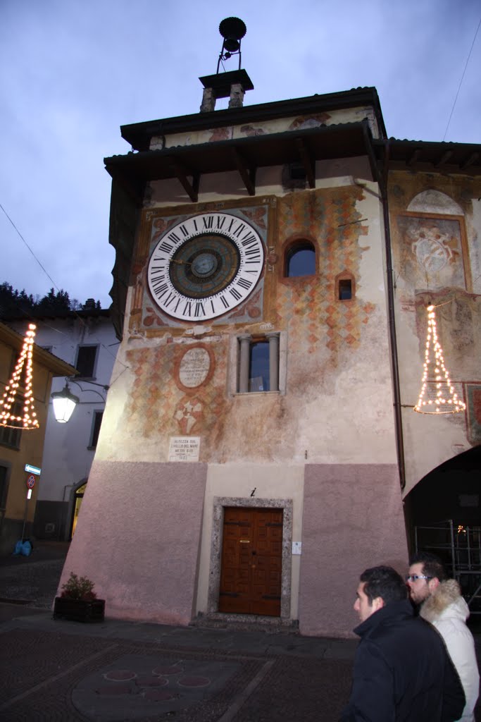 PIAZZA DELL'OROLOGIO CLUSONE by Emilio Agazzi