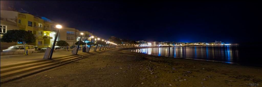 Playa de Arinaga by Tonyolympus