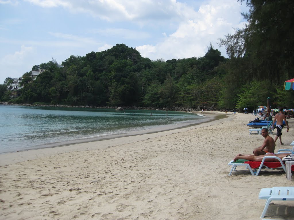 Kamala Beach by tiaman