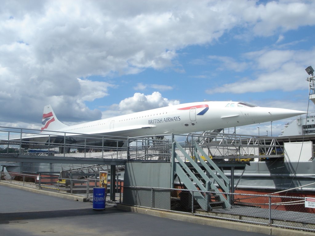 Concorde at Intrepid Sea/Air/Space Museum by aviator_rob