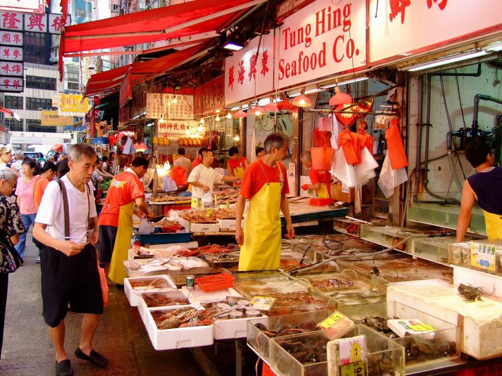 Open market in HK by Cătălin Nenciu