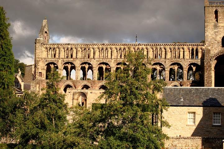 Abbey / Jedburgh by Billy ST