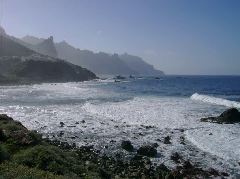 Roque de las bodegas by Mario Brigliano