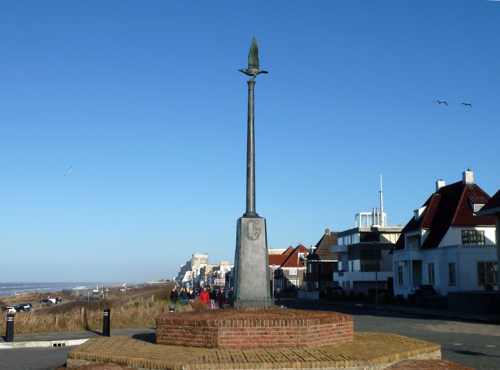 Liberation monument on the south end of the Koningin Astridboulevard, seaside Noordwijk, Holland by Nell van den Bosch -…