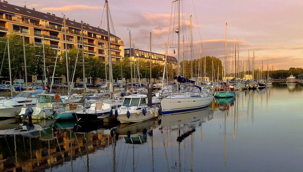 Port de caen by lebourgeois