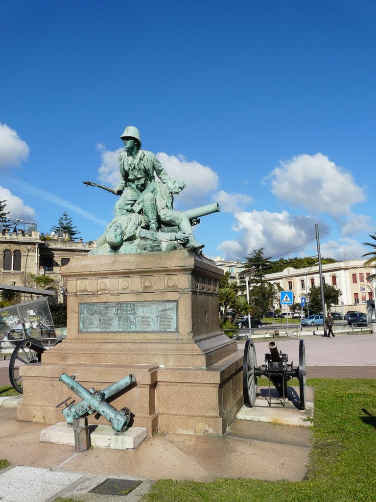 Il monumento ai Caduti della Batteria Masotto. Passeggiata a mare di Messina. by Nicola e Pina Messin…