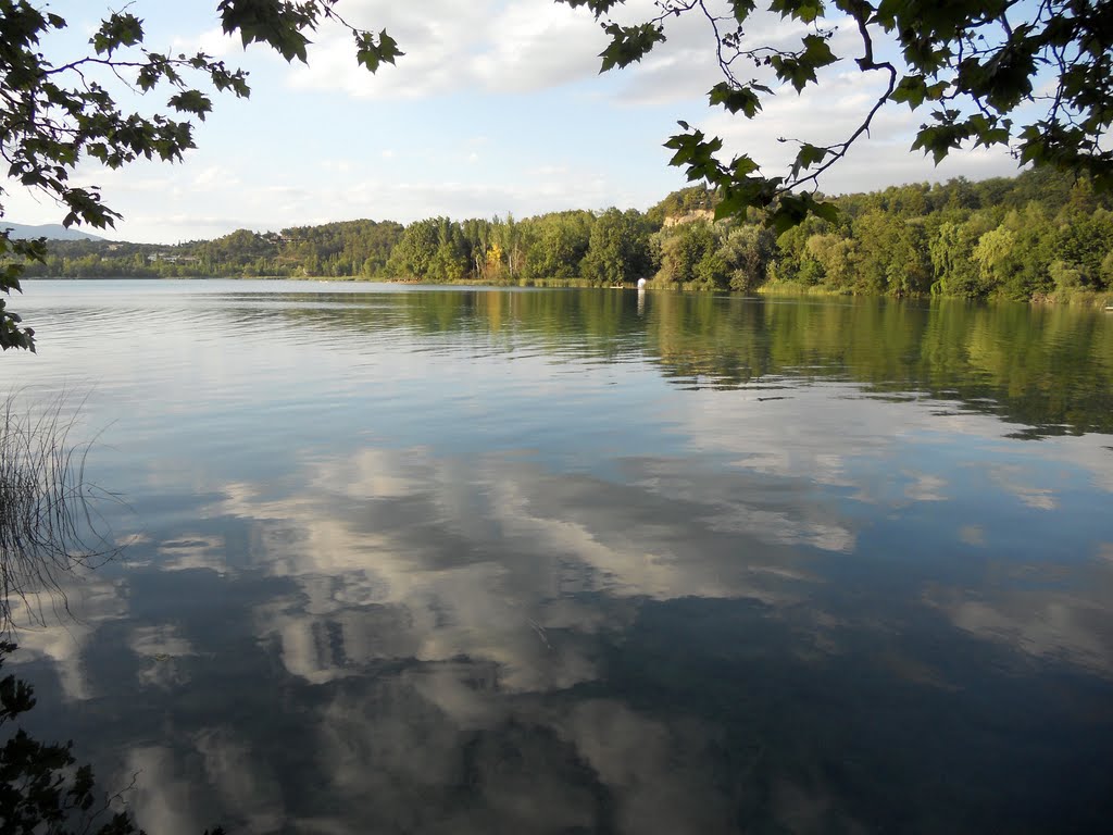 Banyoles: estany (sector de la Draga) by Pedro Salcedo i Vaz