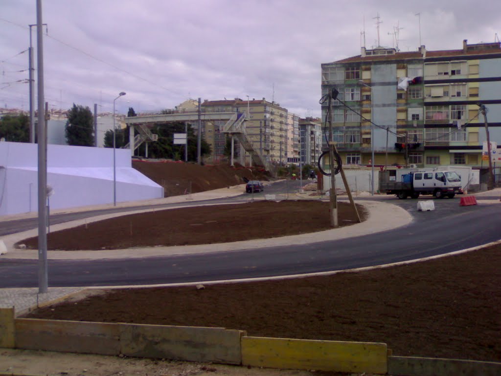 Nova Rotunda na Avenida dos Missionários by Sabena Costa