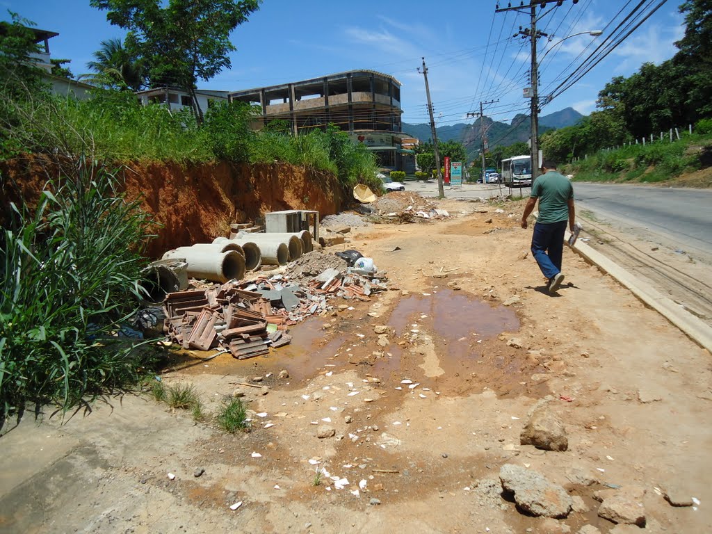 Rodrigues Caldas num dia normal by alexandre przewodowski