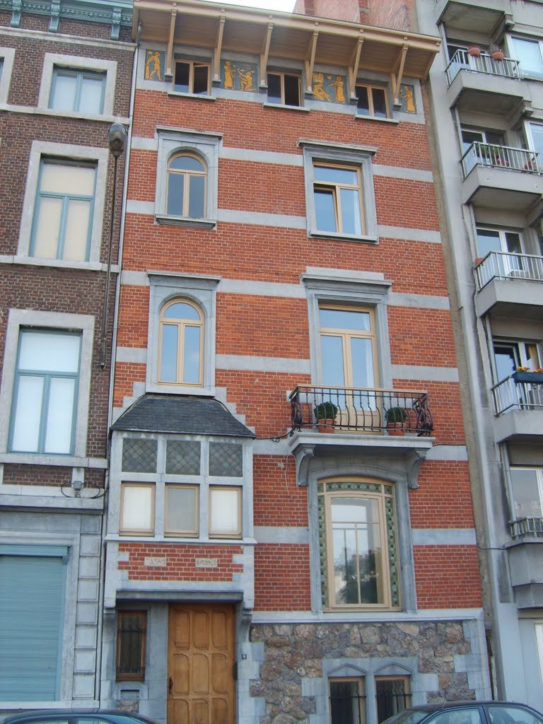 Maison Charles Magnette, quai Van Beneden, 6 Liège (art nouveau, arch. P. Jaspar), sgraffites à motifs égyptiens by Rebexho