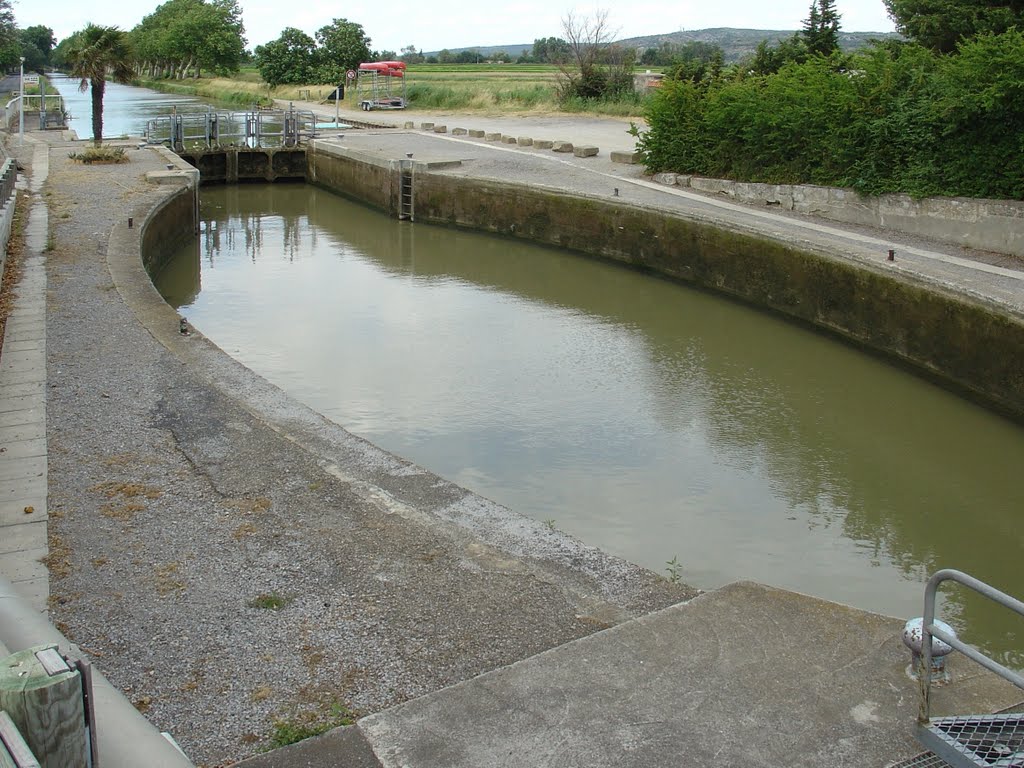 Frankreich_Languedoc-Roussillon_Narbonne > Gruissan, Petit Mandirac, Canal de la Robine by Elmokula