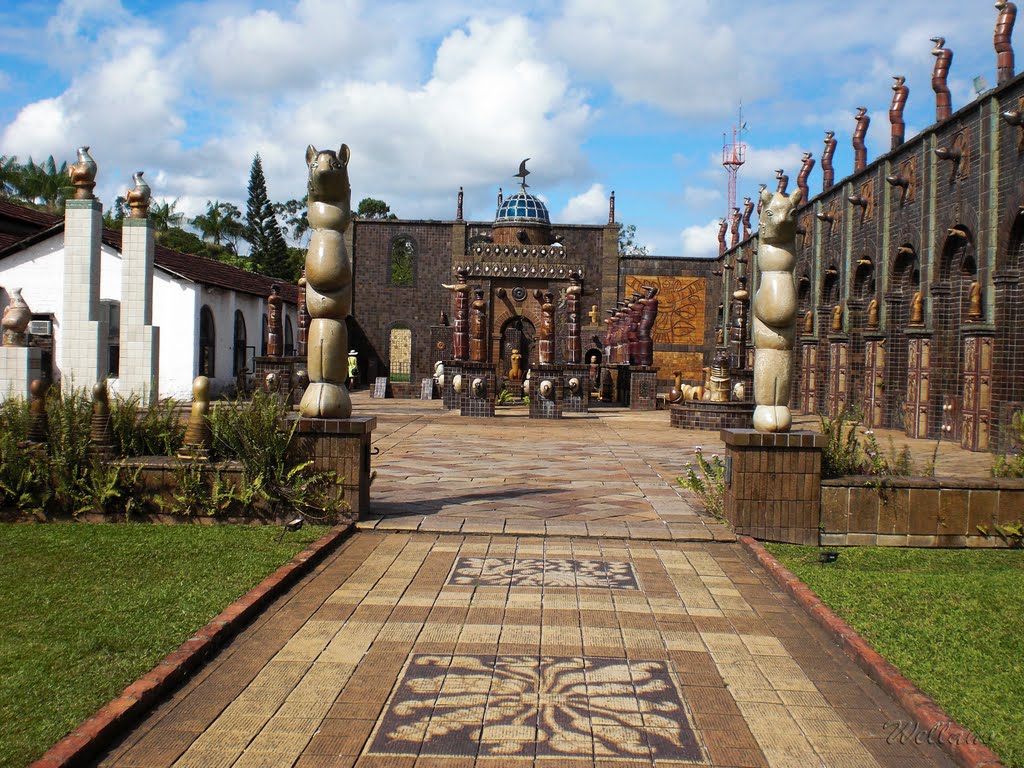 Templo Central - Oficina Brennand by Jefferson Wellano