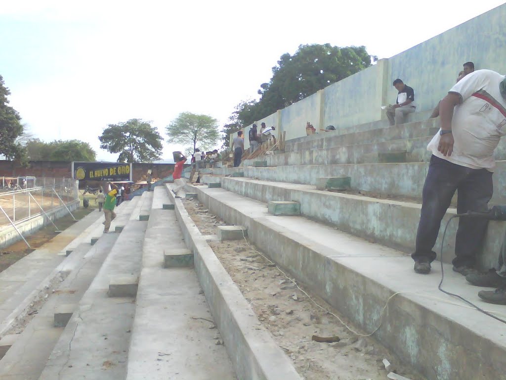 Mejorando las Tribunas by AmacedoS