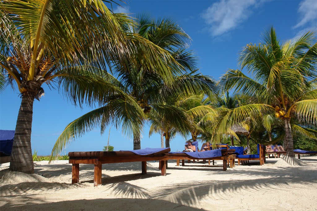 Isla Holbox by edyta mitas