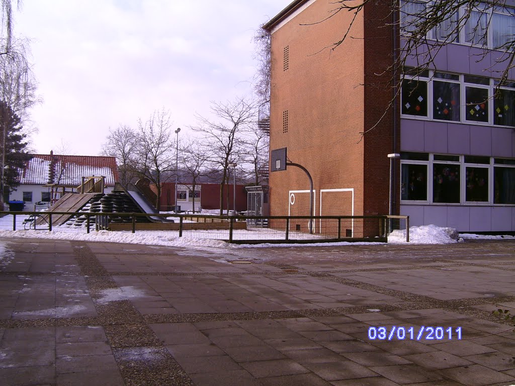 Grundschule-Gottfried-Keller-Straße by Der Naturmensch