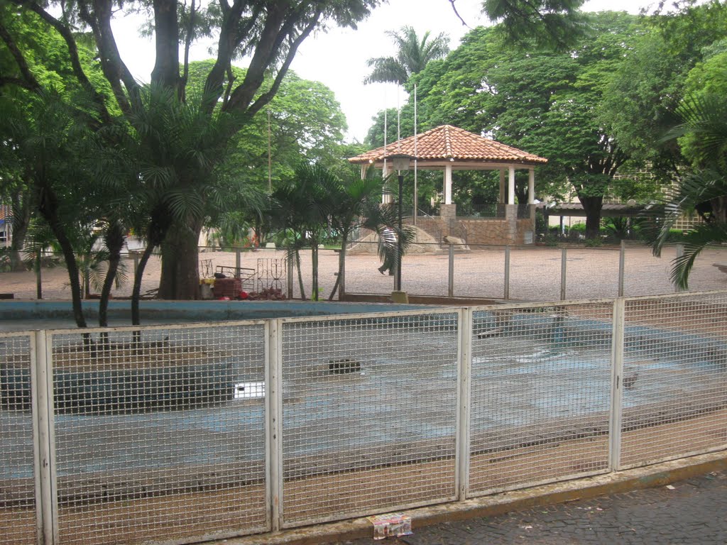 Praça do Jacaré Jales by Amaury Movelero