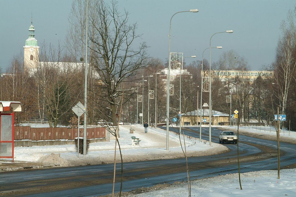 Ul. Warszawska zimą, w tle kościół św. Katarzyny i SP nr 1 by Mikan76