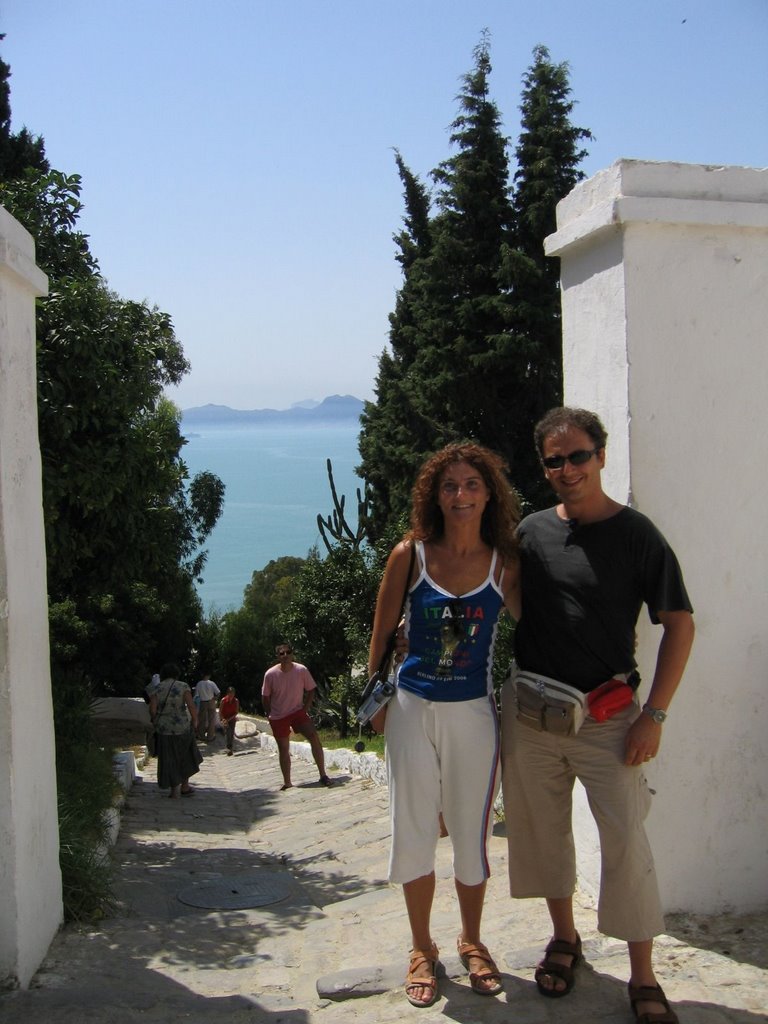 Gabo & Cris a Sidi Bou Said by Gabriele Zappi