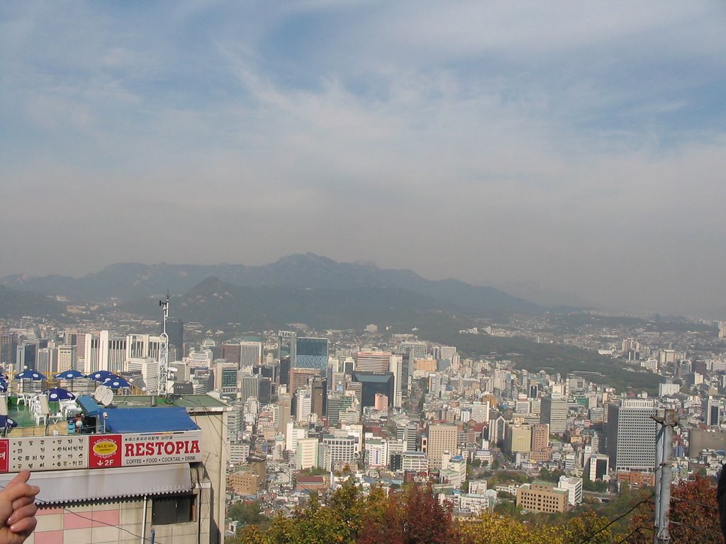 Seoul from NamSan by wogger