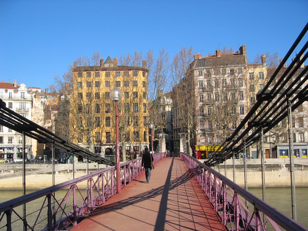 Passerelle Saint Vincent by mablehome