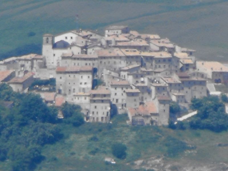 Castelluccio di Norcia by Luigi Manfredi