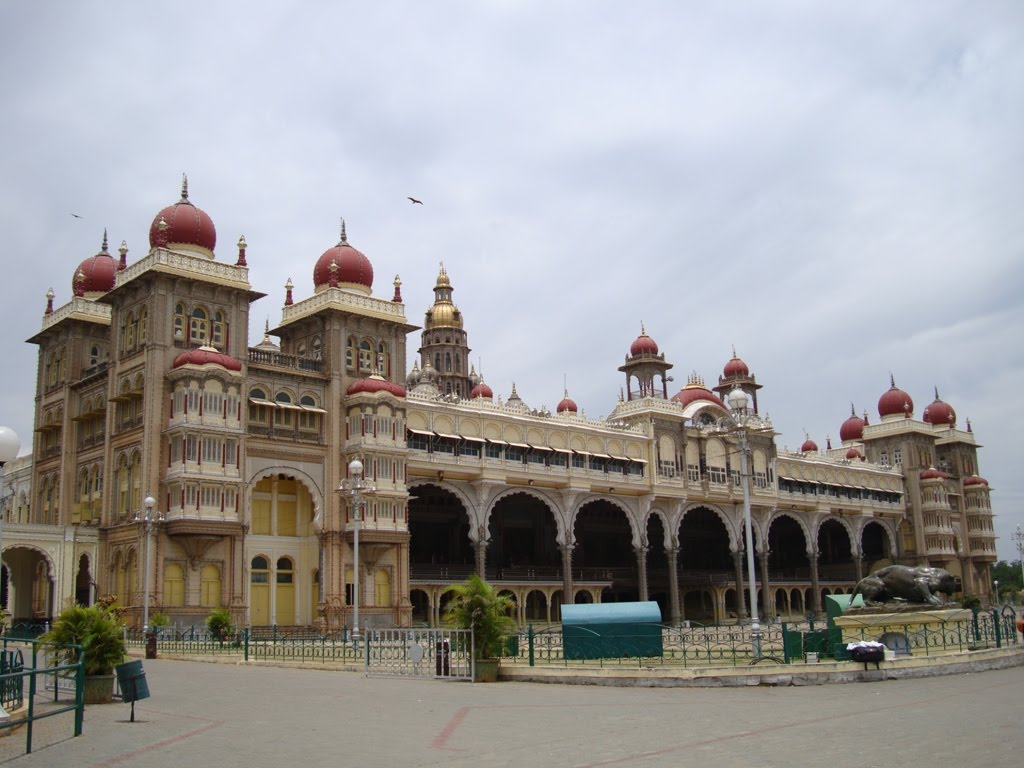 Mysore India by Marco Raglio