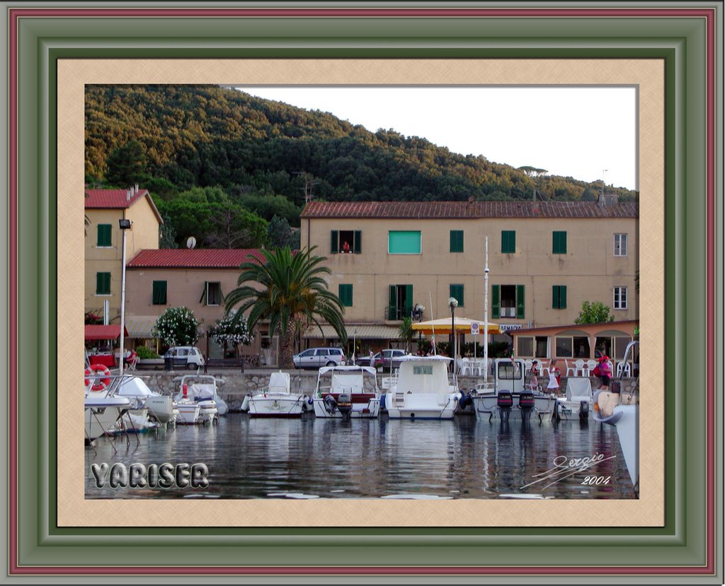 0033 - Angolo di porticciolo - Cavo - Isola d'Elba - Italy by Yariser