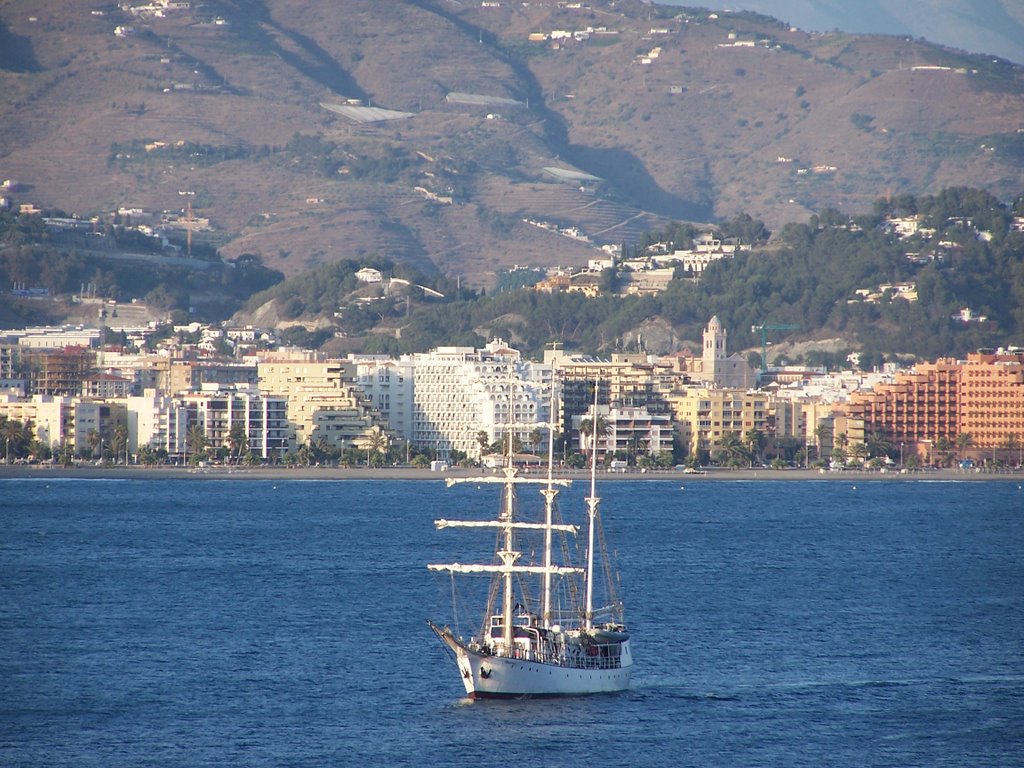 Almuñécar (playa de San Cristóbal) desde la Punta de la Mona (Granada) by Diego Compán Vázquez