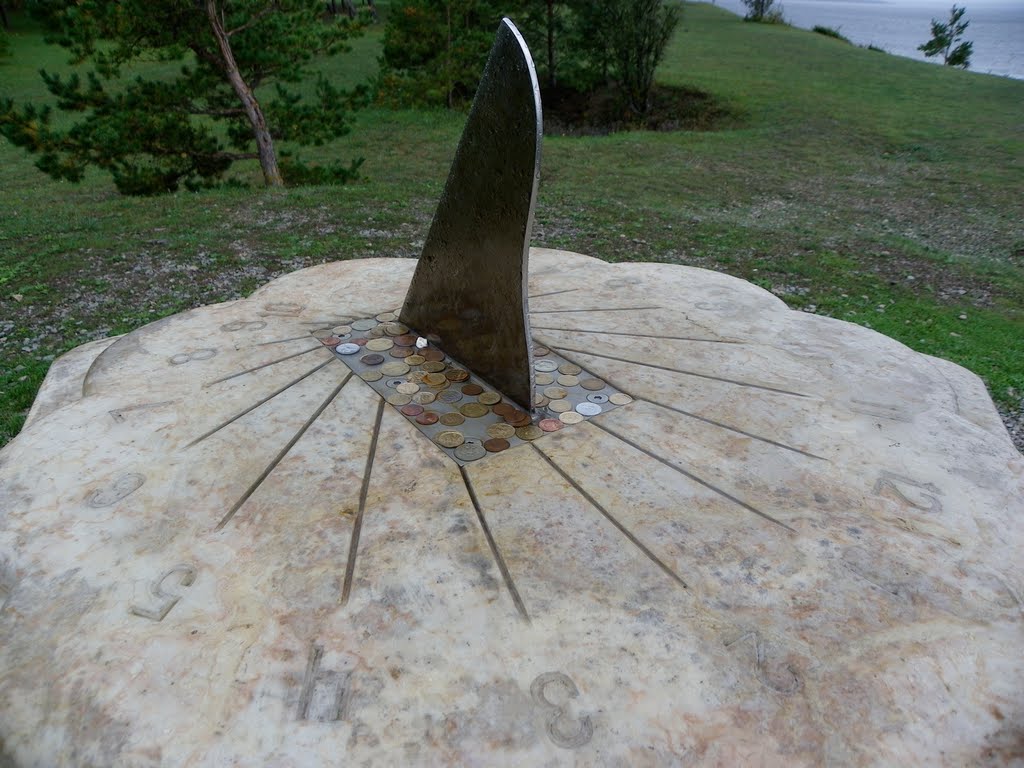 Sundial by Icepick